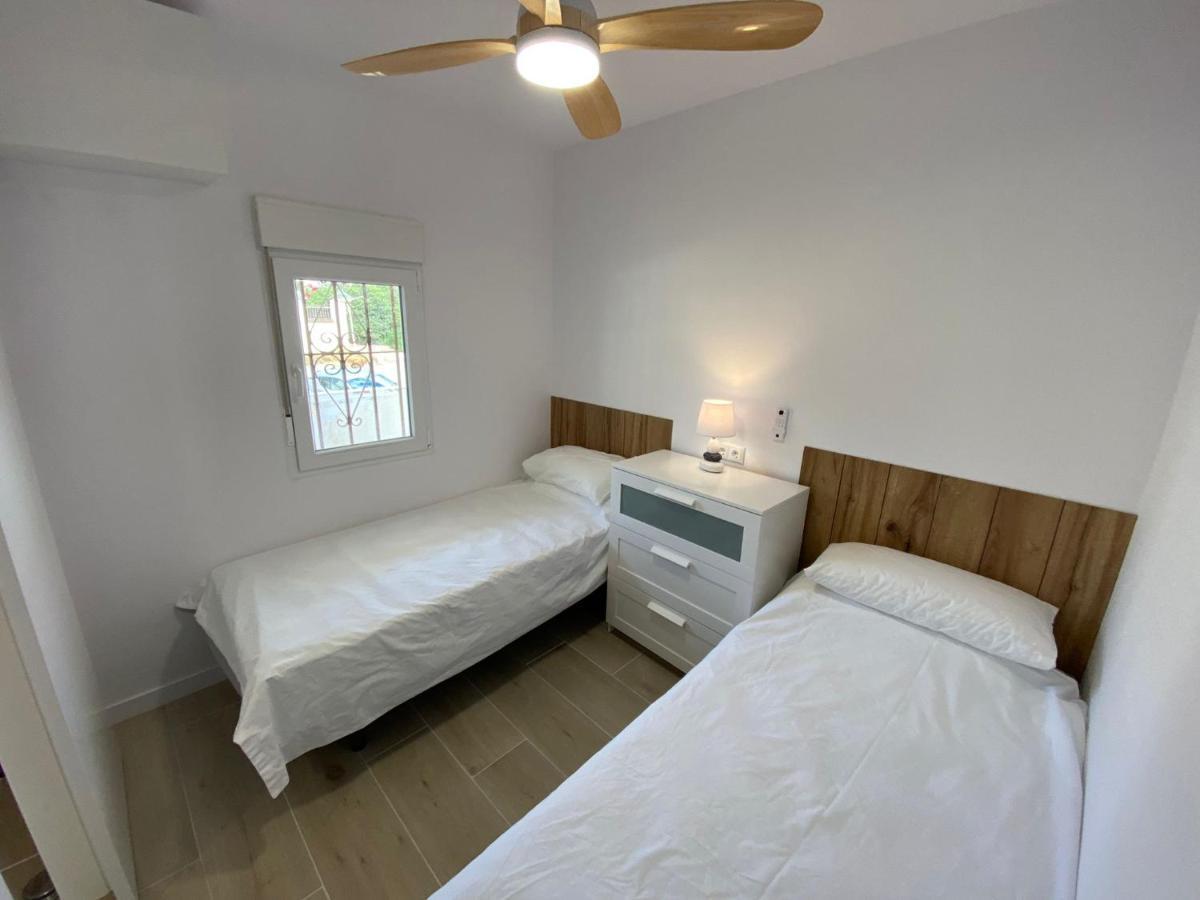 Beachfront, Top Floor Corner 2-Bed, Estepona Paseo Apartment Exterior foto